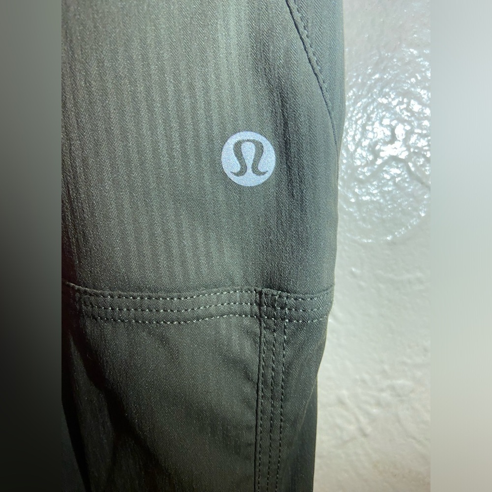 Lululemon pants - Picture 2 of 10